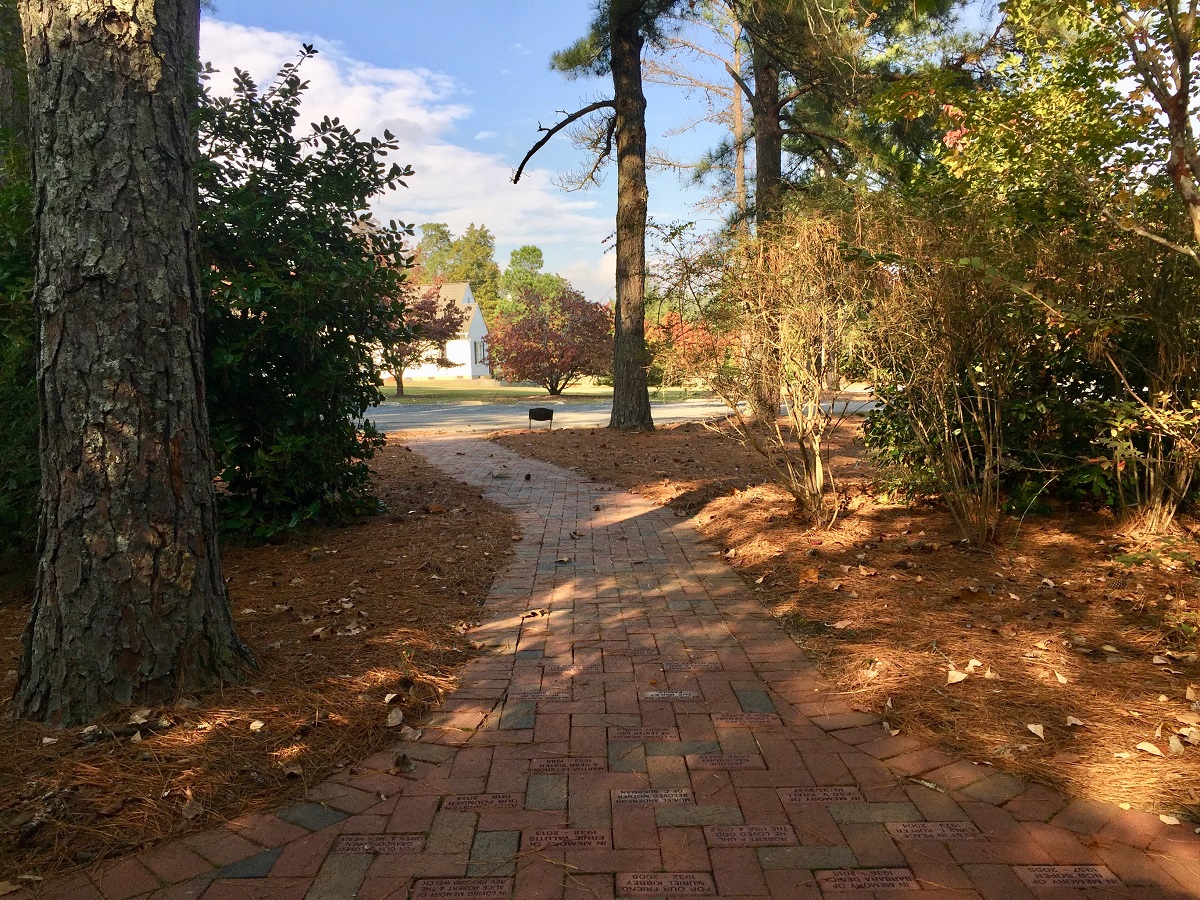 Congregational Church of Pinehurst Memorial Garden